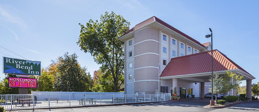 River Bend Inn - Пиджен-Фордж Экстерьер фото
